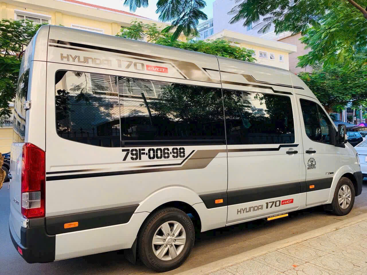 Thuê xe 16 chỗ tại Nha Trang